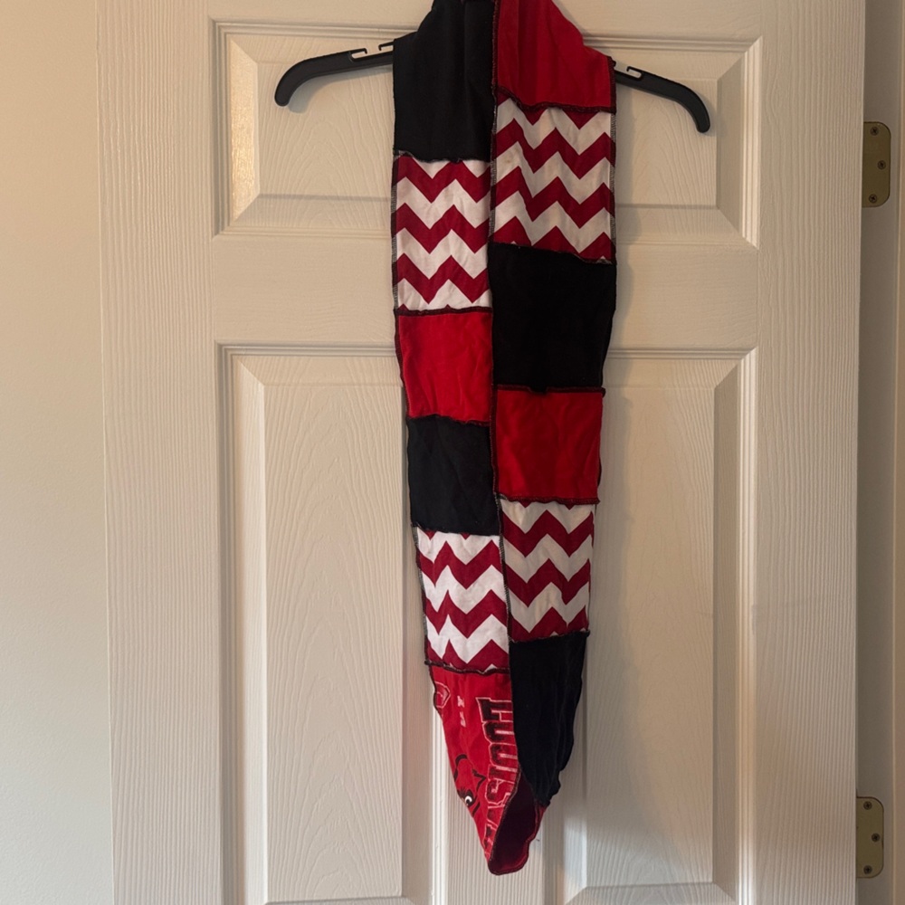 UofL infinity scarf